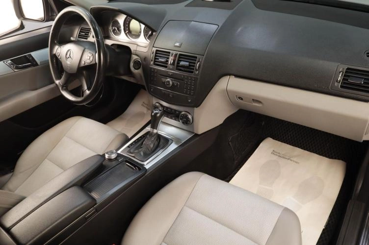 Mercedes-Benz C-класс 9 из 19