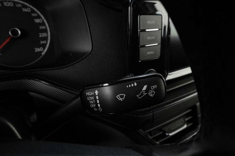 Volkswagen Polo 13 из 19