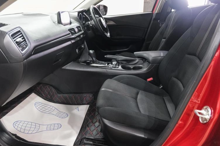 Mazda Axela 14 из 32