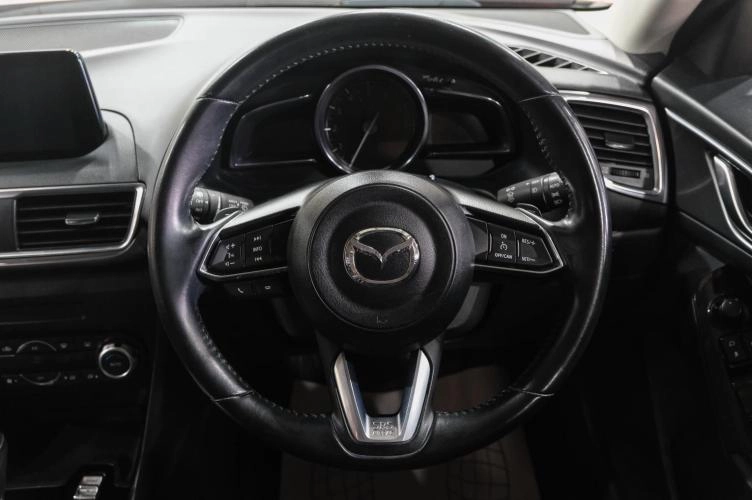 Mazda Axela 19 из 32