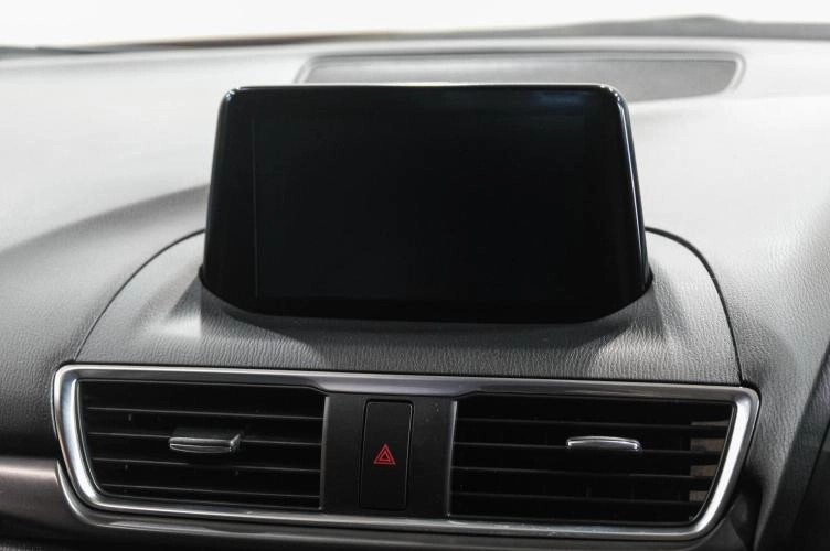 Mazda Axela 24 из 32