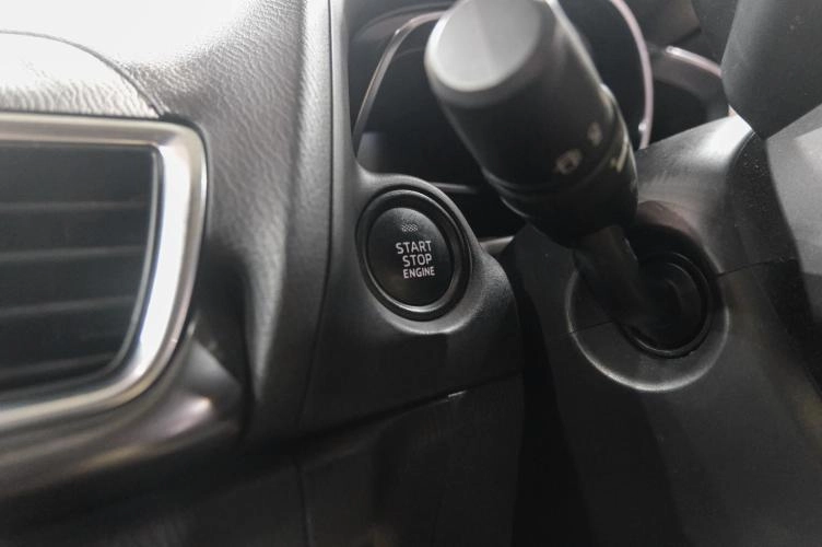Mazda Axela 29 из 32