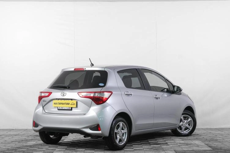 Toyota Vitz 6 из 6