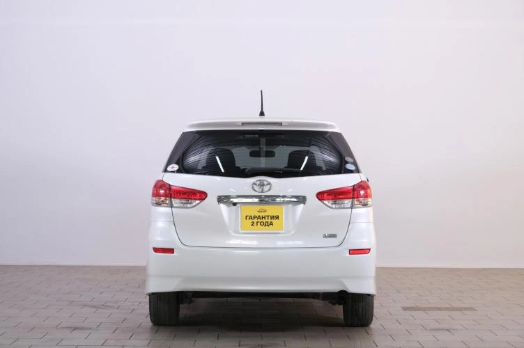 Toyota Wish 5 из 6