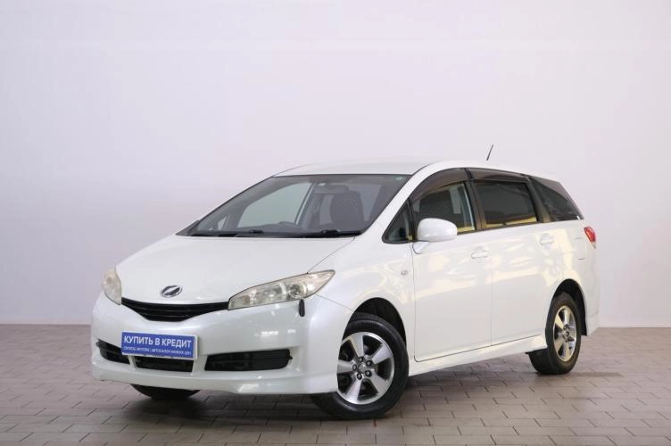 Toyota Wish 3 из 6