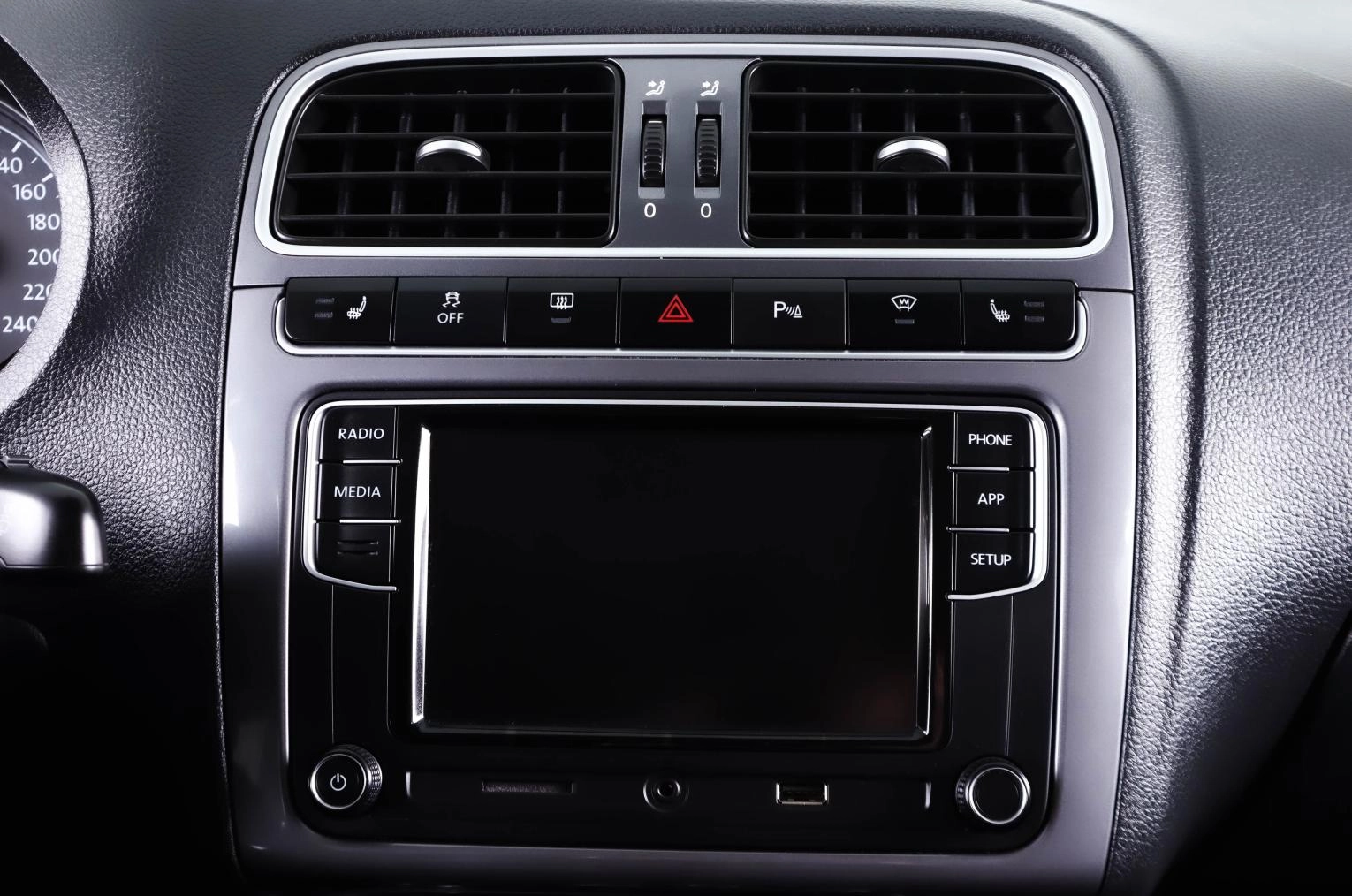 Volkswagen Polo 18 из 24