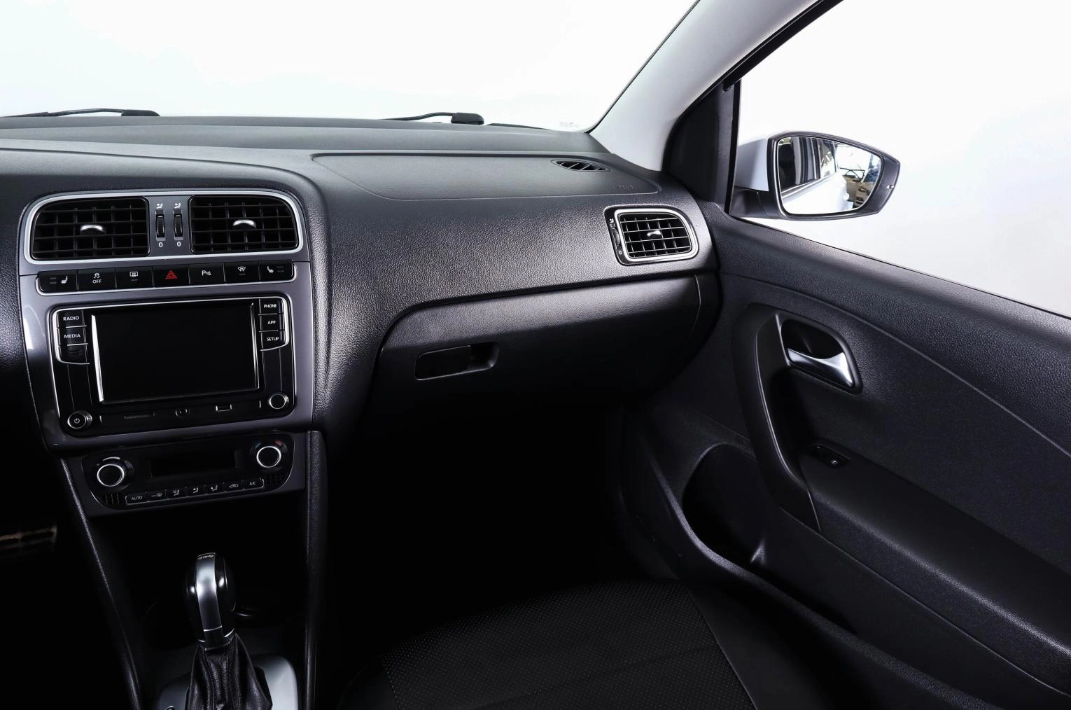 Volkswagen Polo 14 из 24