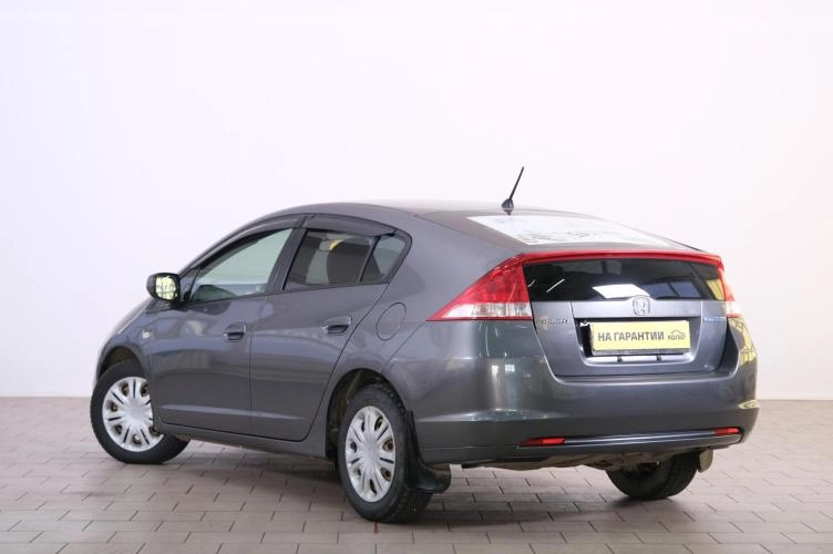 Honda Insight 4 из 6