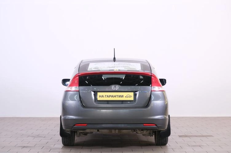Honda Insight 5 из 6