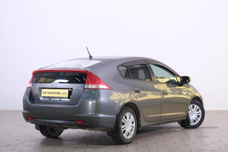 Honda Insight 6 из 6