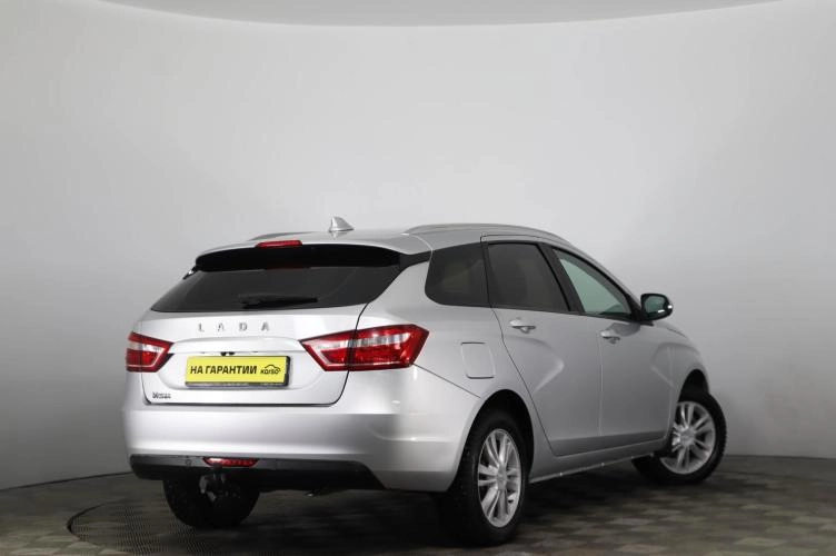 ВАЗ (LADA) Vesta 4 из 6