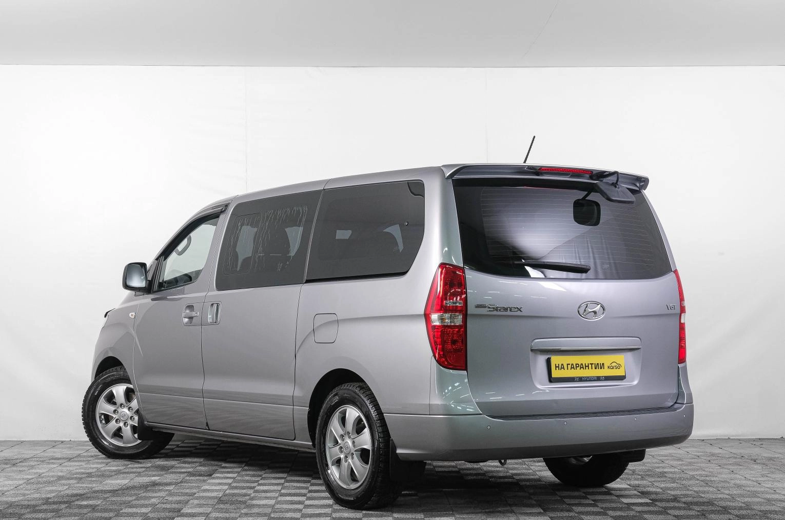 Hyundai Grand Starex 4 из 22
