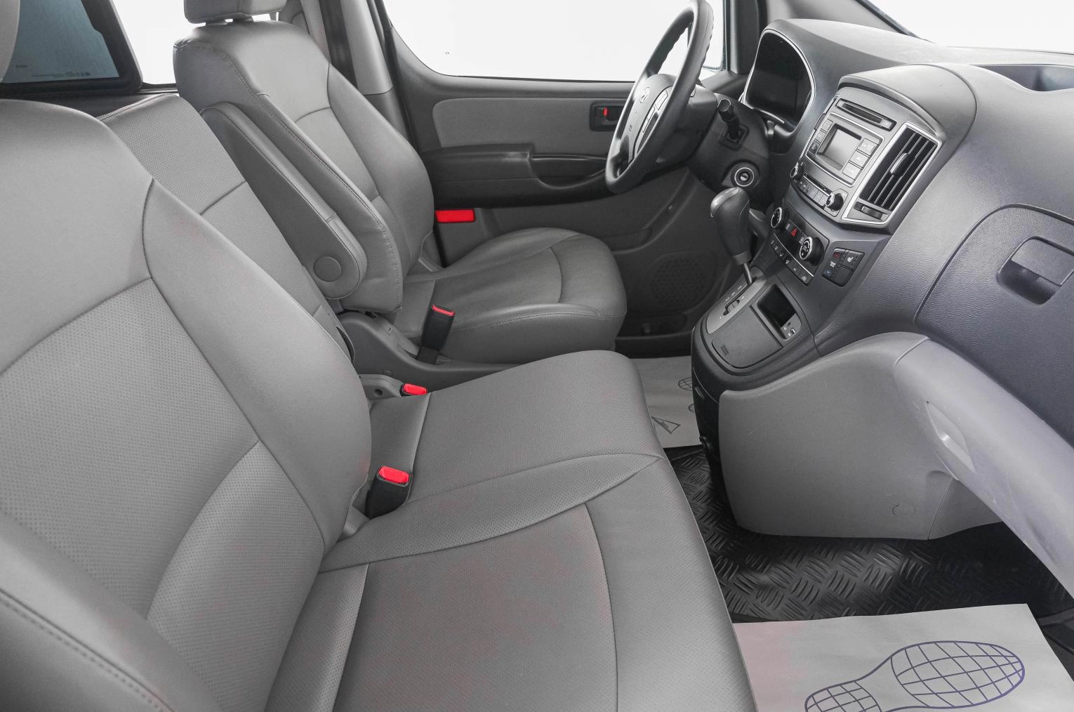 Hyundai Grand Starex 12 из 22