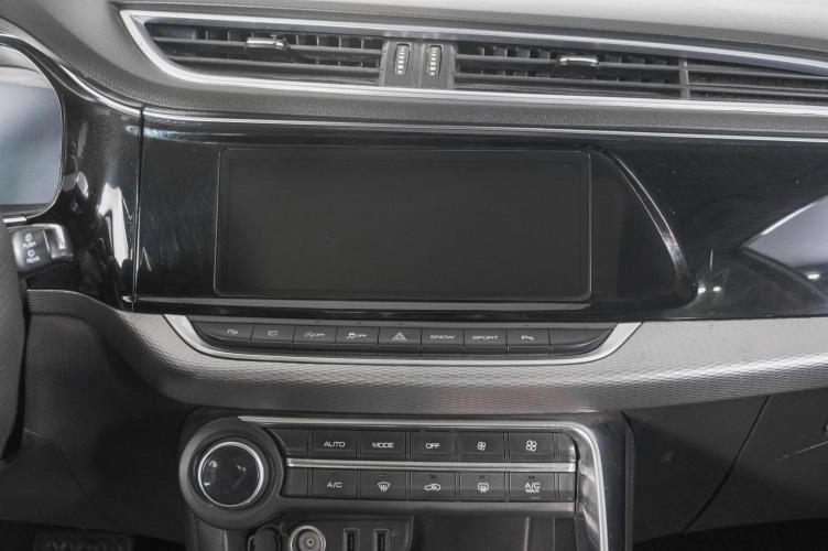Dongfeng AX7 18 из 28