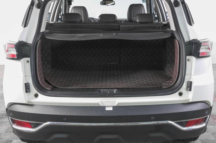 Dongfeng AX7 7 из 28
