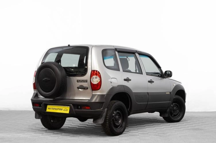 Chevrolet Niva 4 из 6