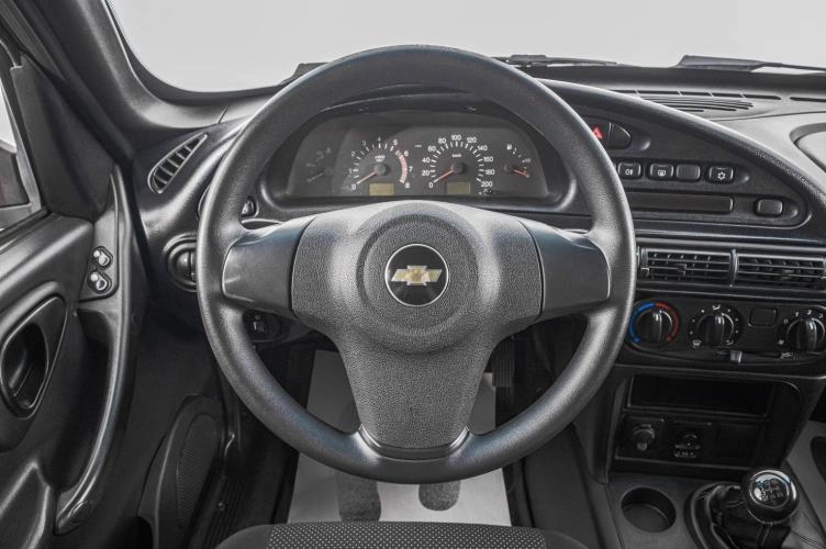 Chevrolet Niva 13 из 23
