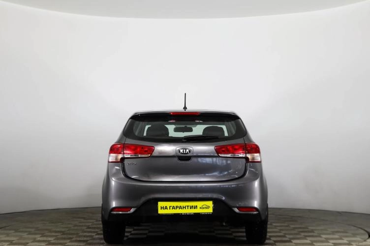 KIA Rio 5 из 6