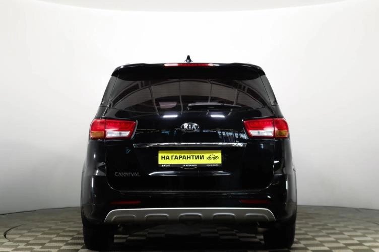 KIA Carnival 5 из 6