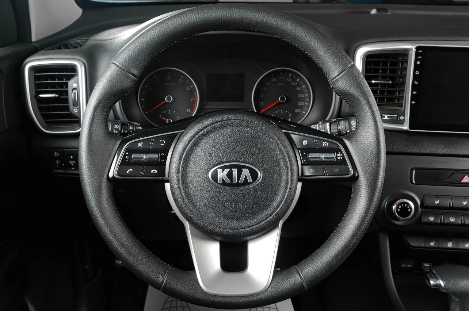 KIA Sportage 13 из 18