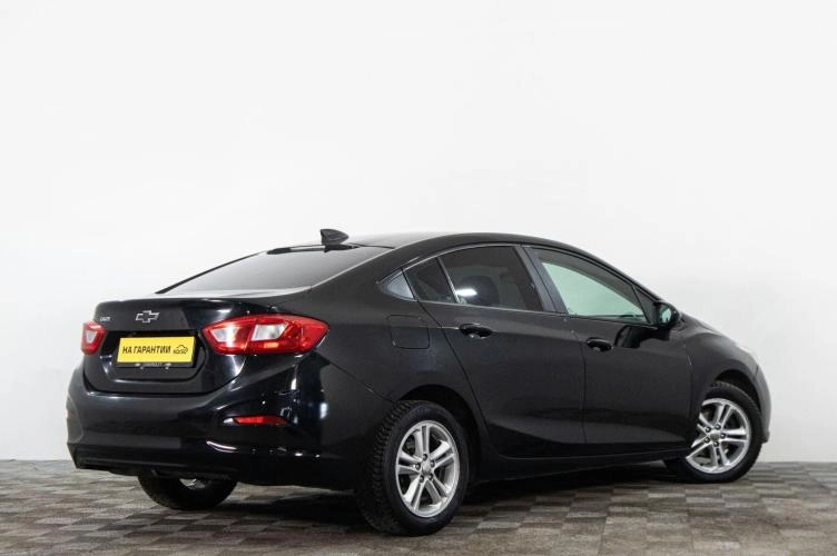 Chevrolet Cruze 4 из 6