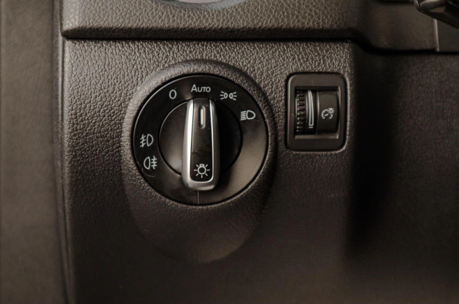 Volkswagen Tiguan 9 из 19