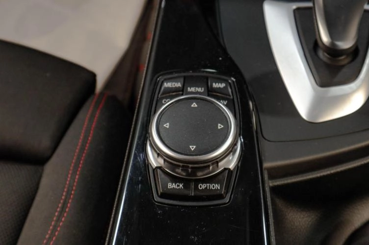 BMW 3 серия 19 из 26