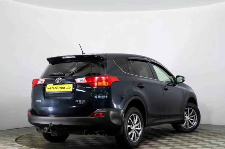 Toyota RAV4 4 из 6