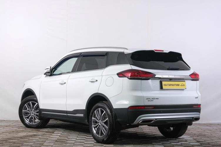 Geely Atlas Pro 4 из 6