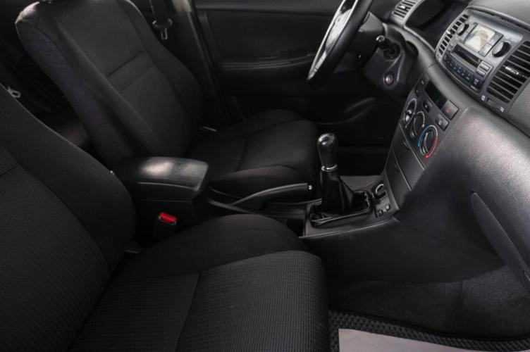Toyota Corolla 10 из 19