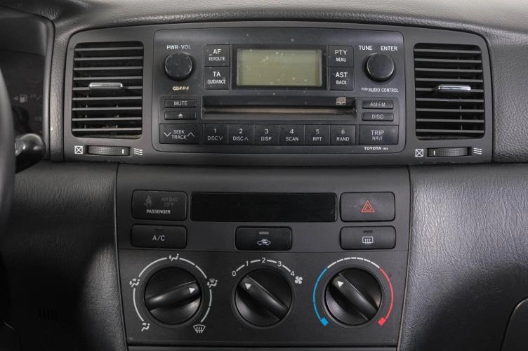 Toyota Corolla 15 из 19