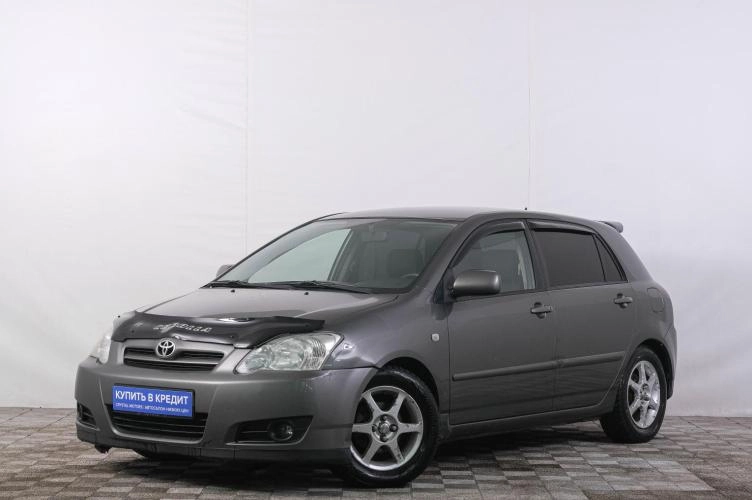 Toyota Corolla 3 из 6
