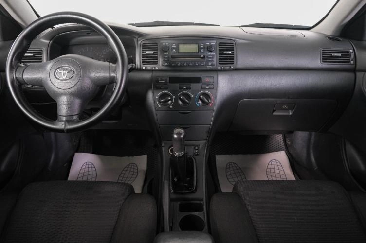 Toyota Corolla 12 из 19