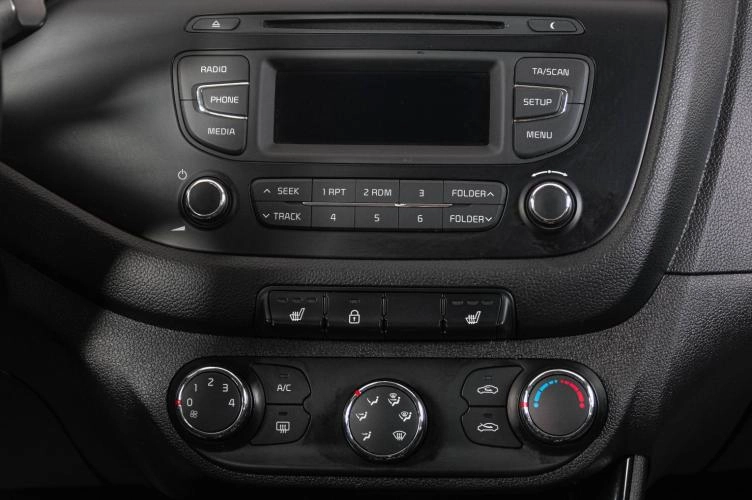 KIA cee'd 18 из 22