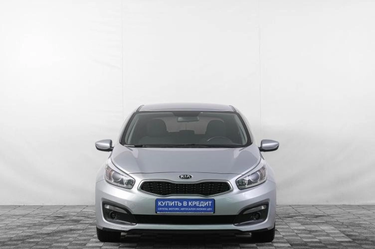 KIA cee'd 2 из 6