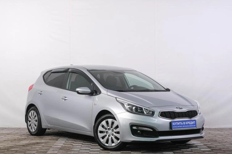 KIA cee'd 1 из 6
