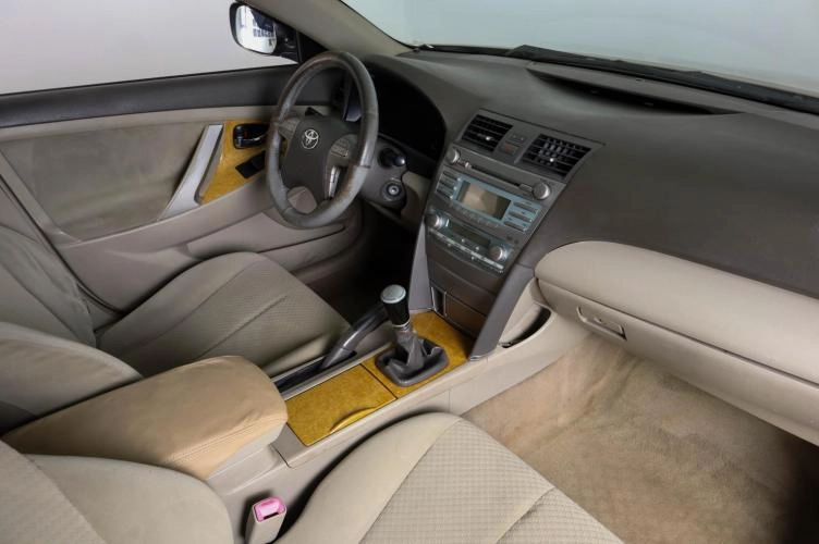 Toyota Camry 10 из 20