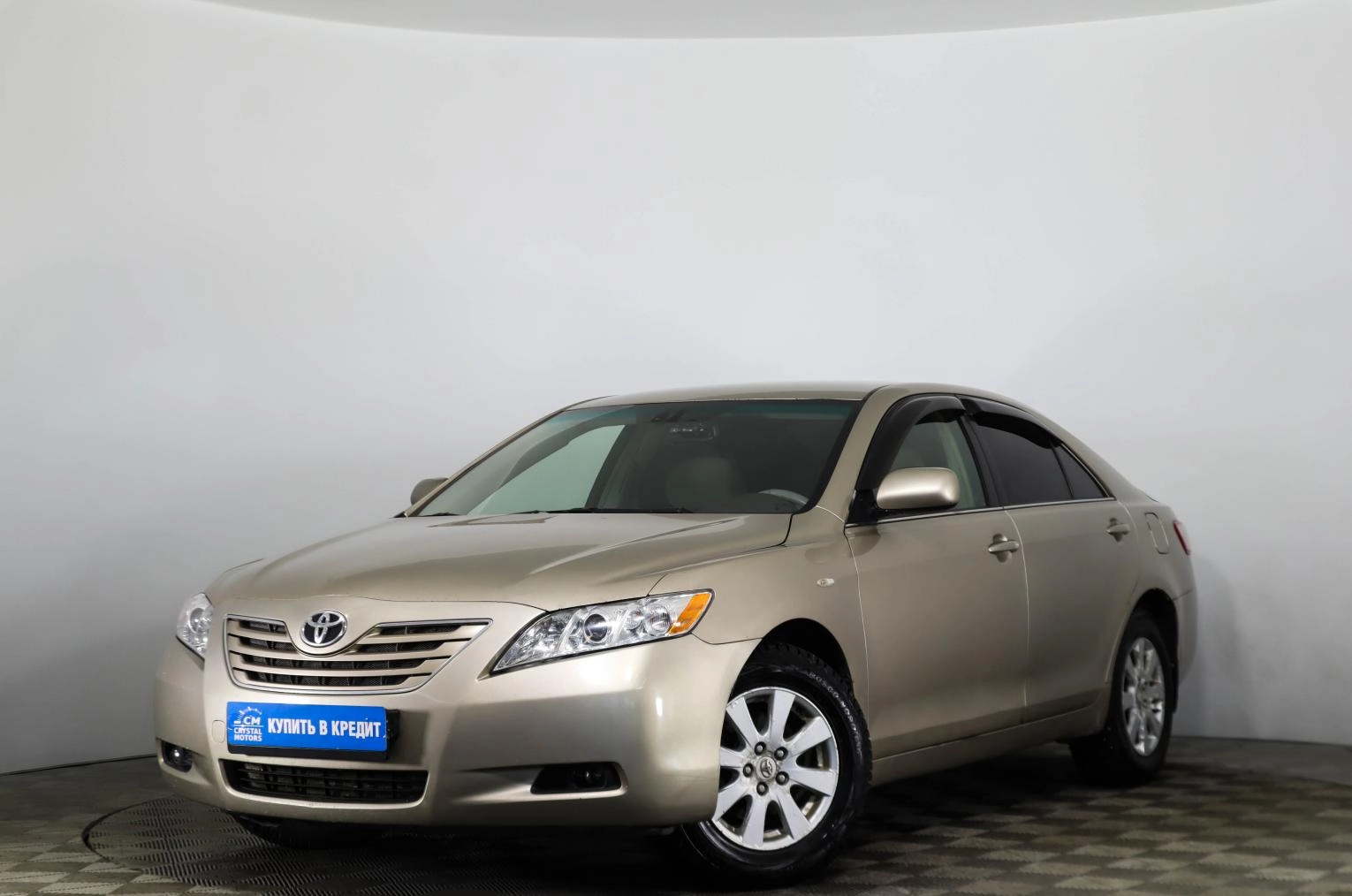 Toyota Camry 3 из 20