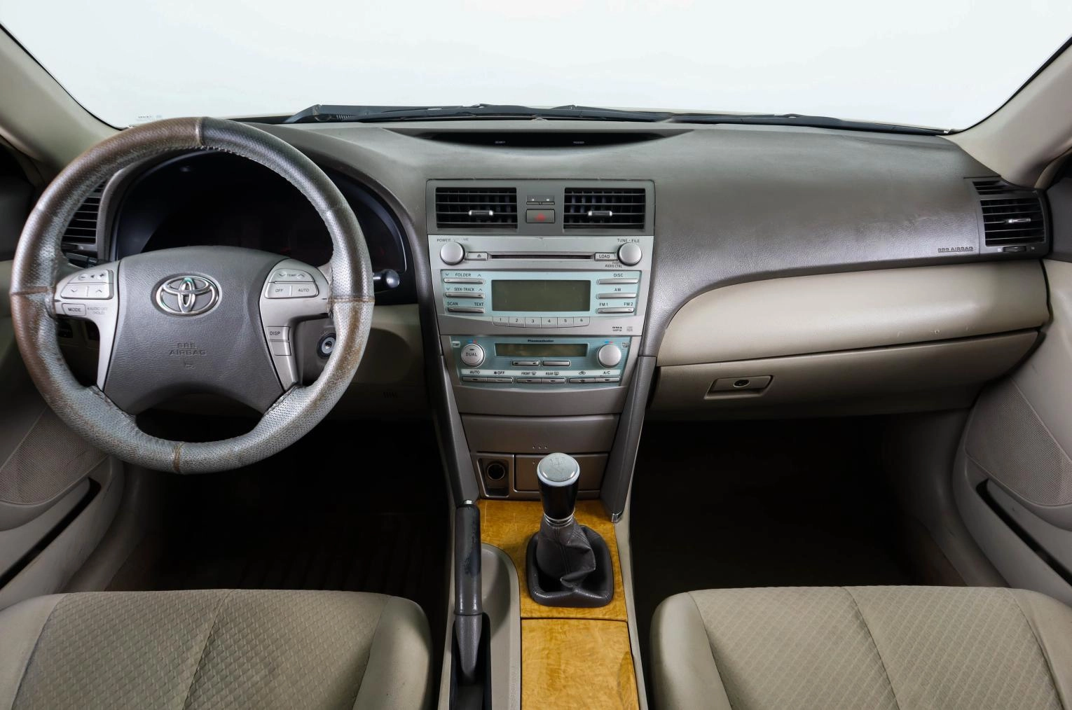 Toyota Camry 12 из 20