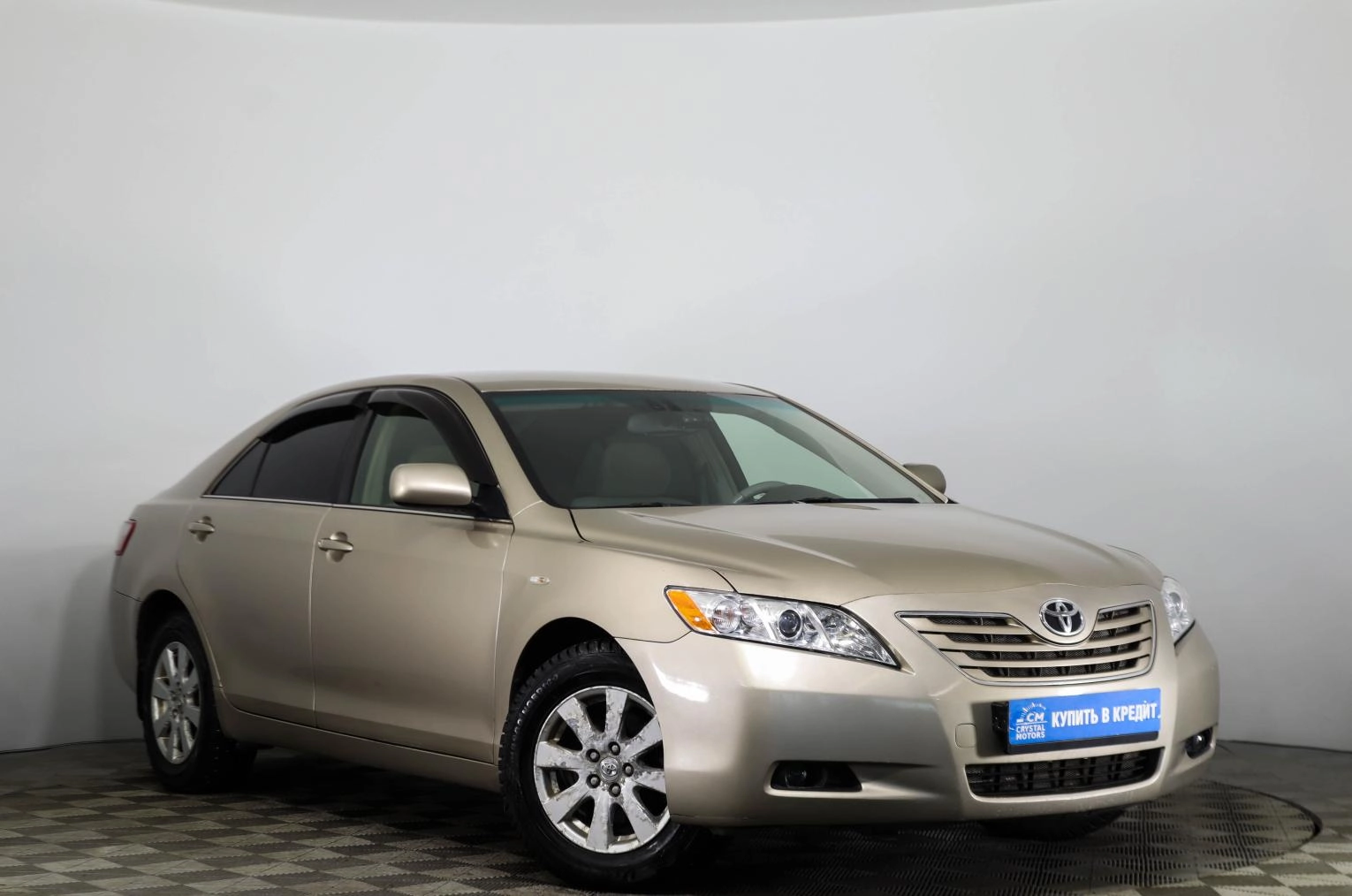Toyota Camry 1 из 20
