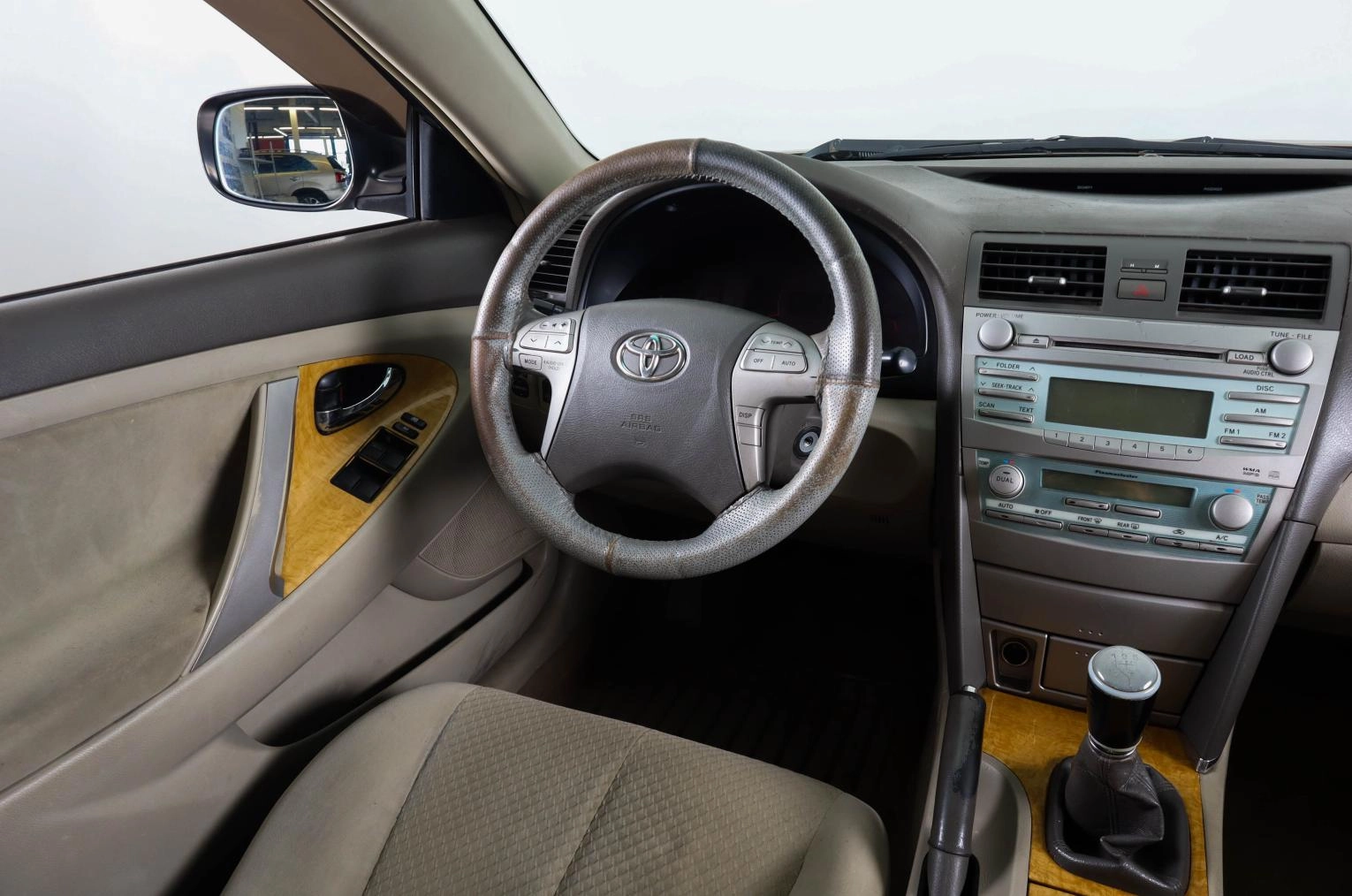 Toyota Camry 11 из 20