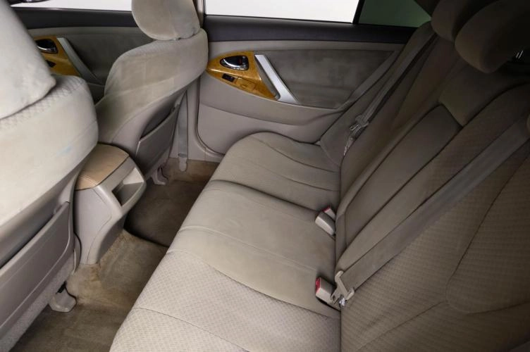 Toyota Camry 8 из 20