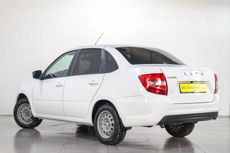 ВАЗ (LADA) Granta 4 из 15