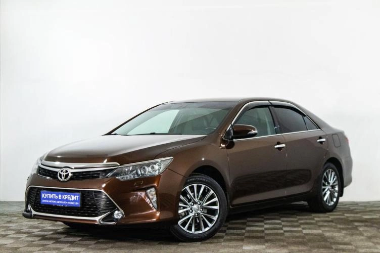 Toyota Camry 3 из 6