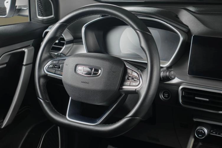 Geely Coolray 11 из 18