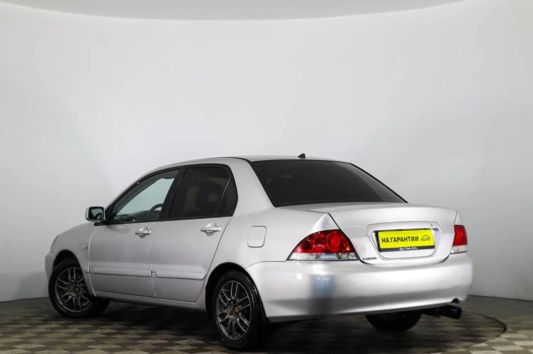 Mitsubishi Lancer 6 из 6