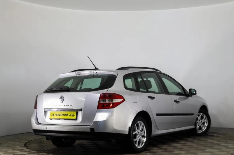 Renault Laguna 4 из 6