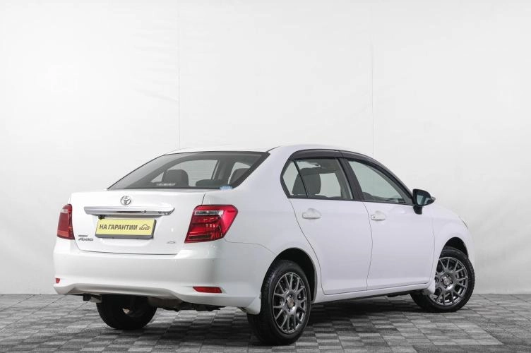 Toyota Corolla Axio 6 из 6