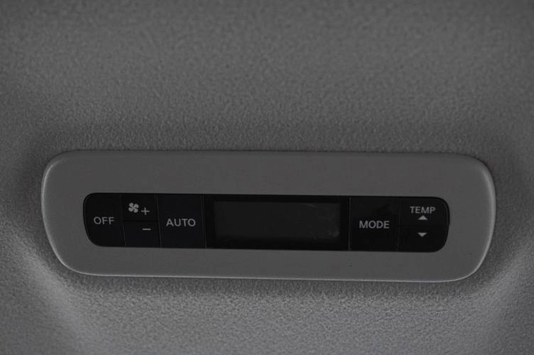 Nissan Elgrand 23 из 24