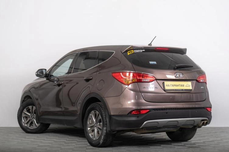 Hyundai Santa Fe 5 из 6
